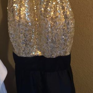 Very beautiful vintage dress gold, navy blue, don’t know exact brand